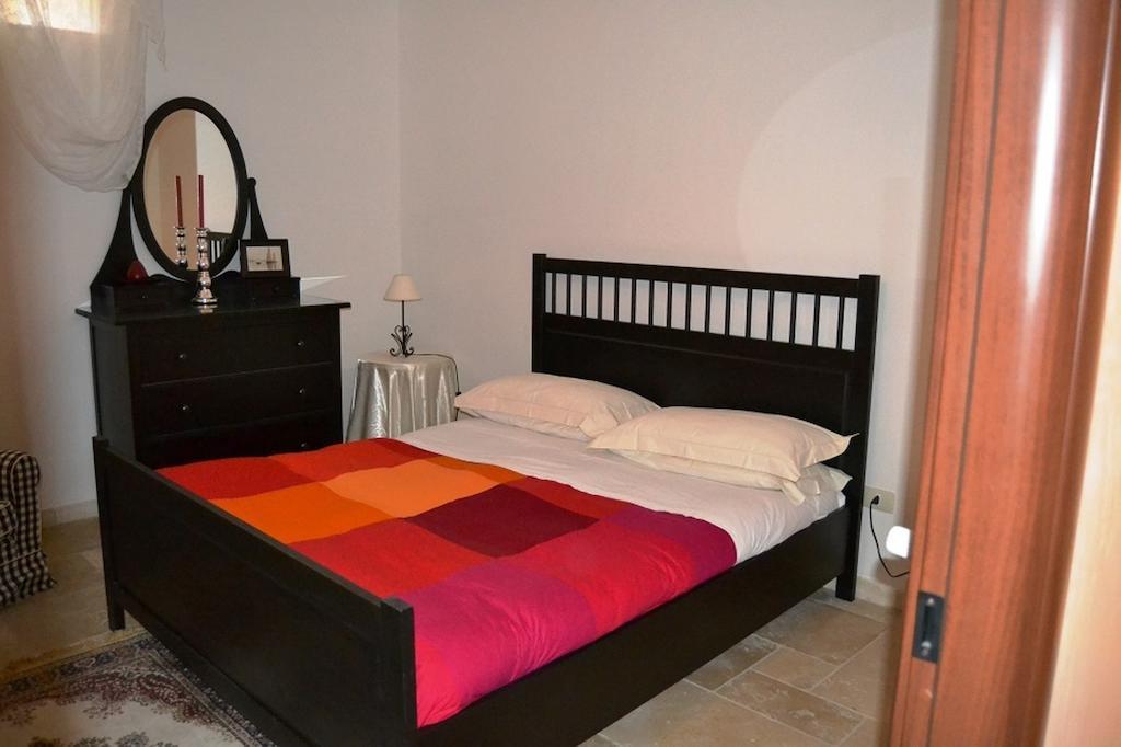 La Vigna Vecchia Guest House Fasano Cameră foto